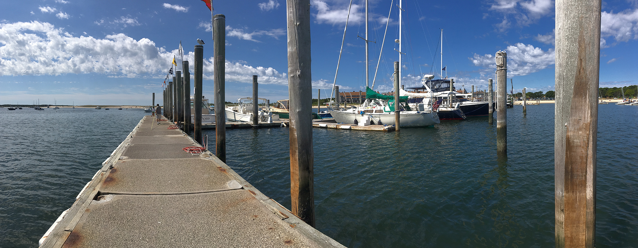 hotels near hyannis yacht club